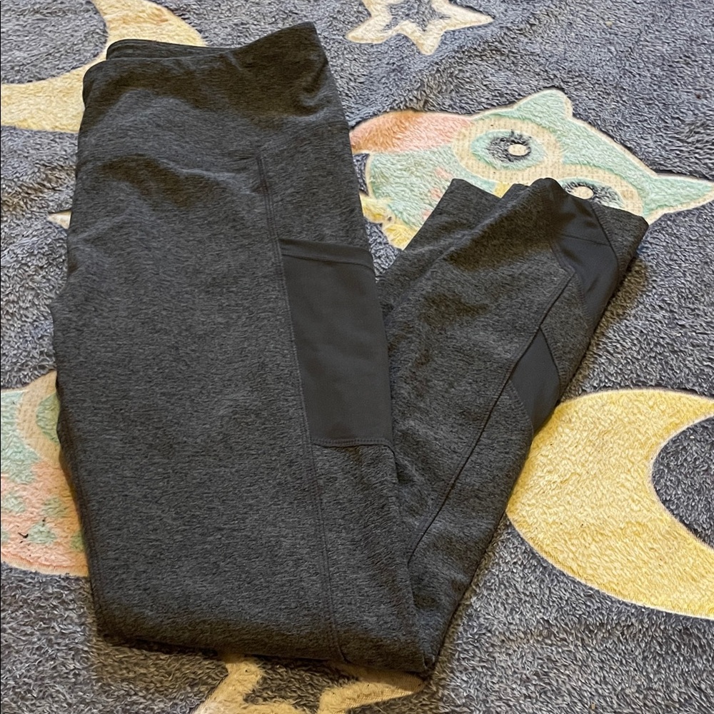 Women's Gray Leggings (Bin V)